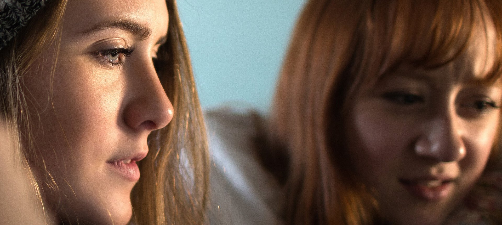 싱그러운 봄에 어울리는 촉촉한 피부를 연출하는 10가지 팁 히어로